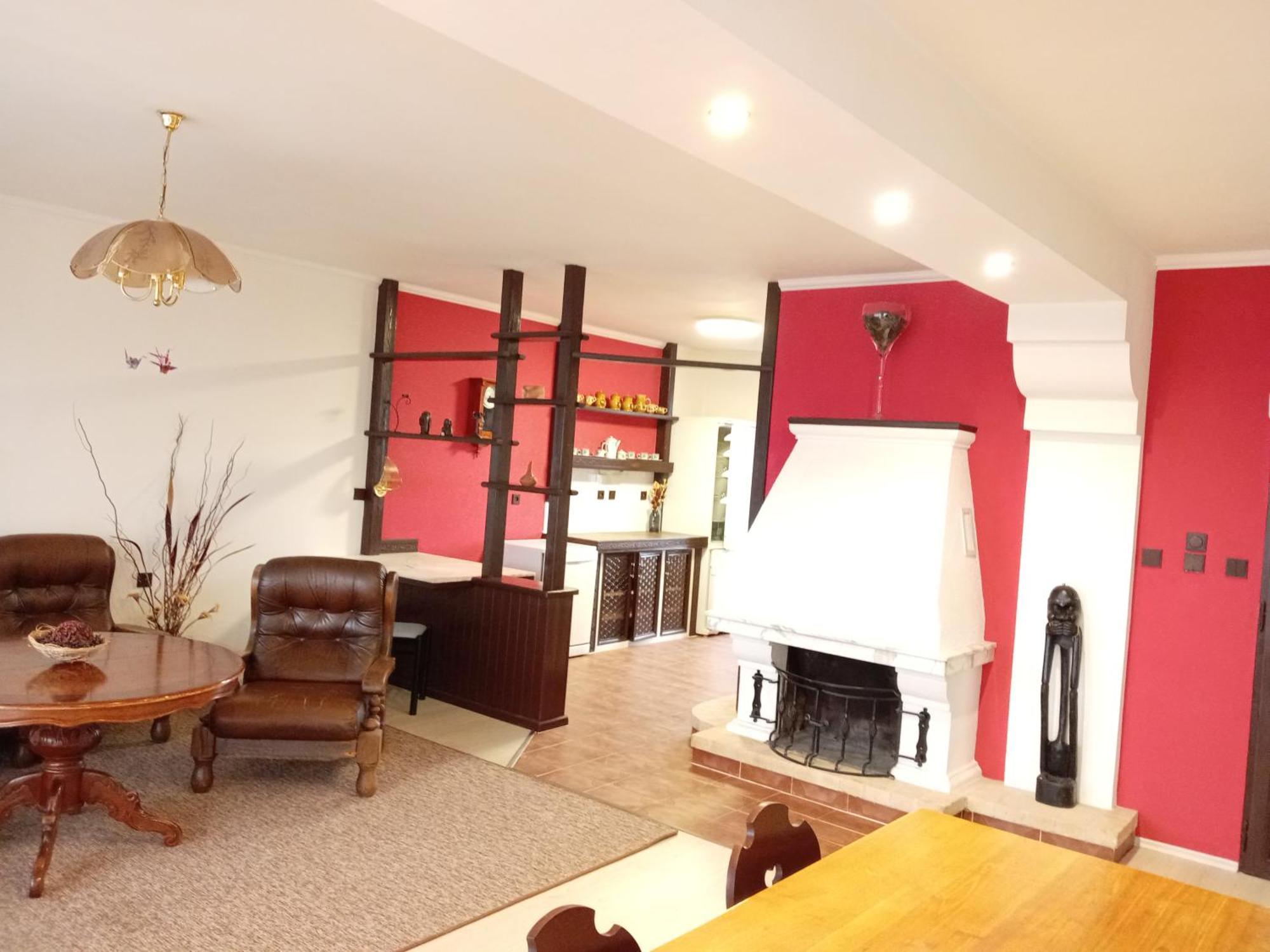 Apartments Alena - カルロヴィ・ヴァリ エクステリア 写真